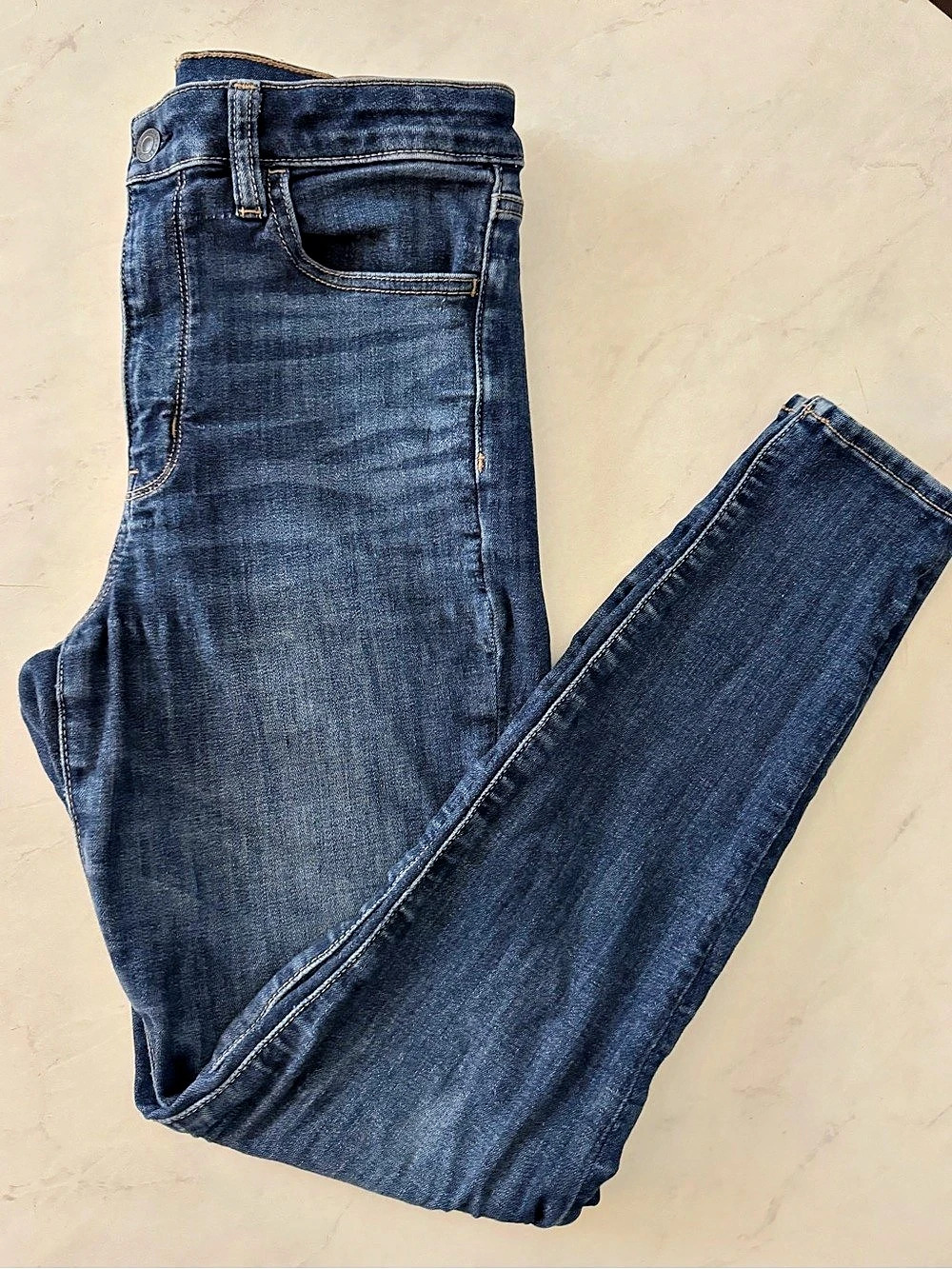 American Eagle Next Level Stretch Skinny Jeans in Blue Waist 6